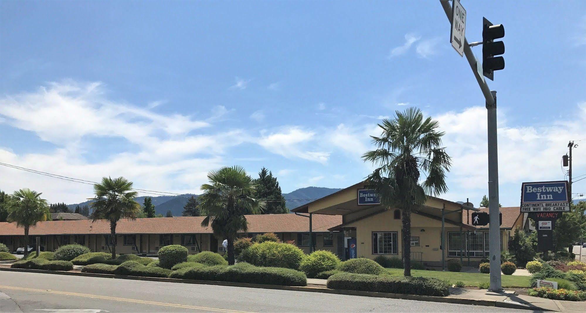 Bestway Inn Grants Pass Extérieur photo